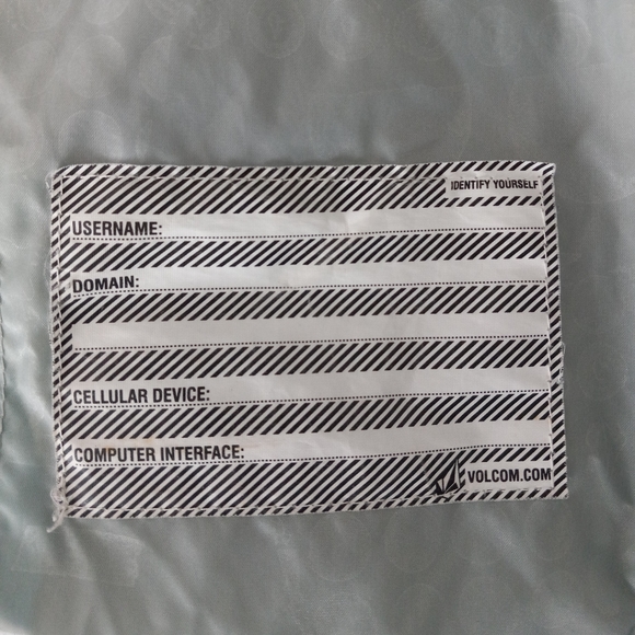 Volcom  women's vest ,size M, NWOT, blue , grey, white and teal - Picture 6 of 6